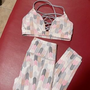 Victoria Sport 2 Piece Gym Set